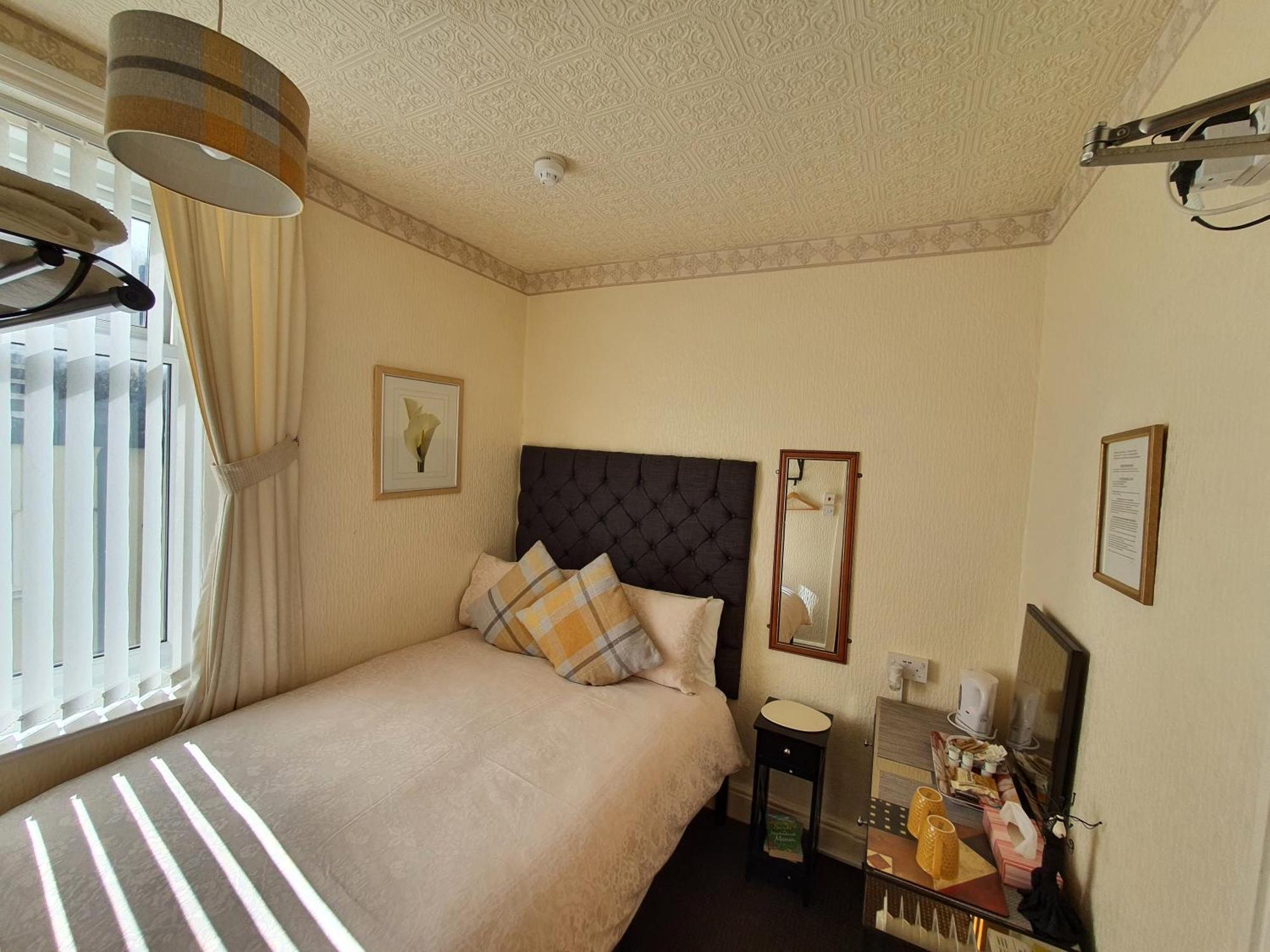 Windsor House Hotel — Photos 1